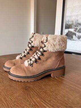 Women’s Tan Faux-Fur bootie